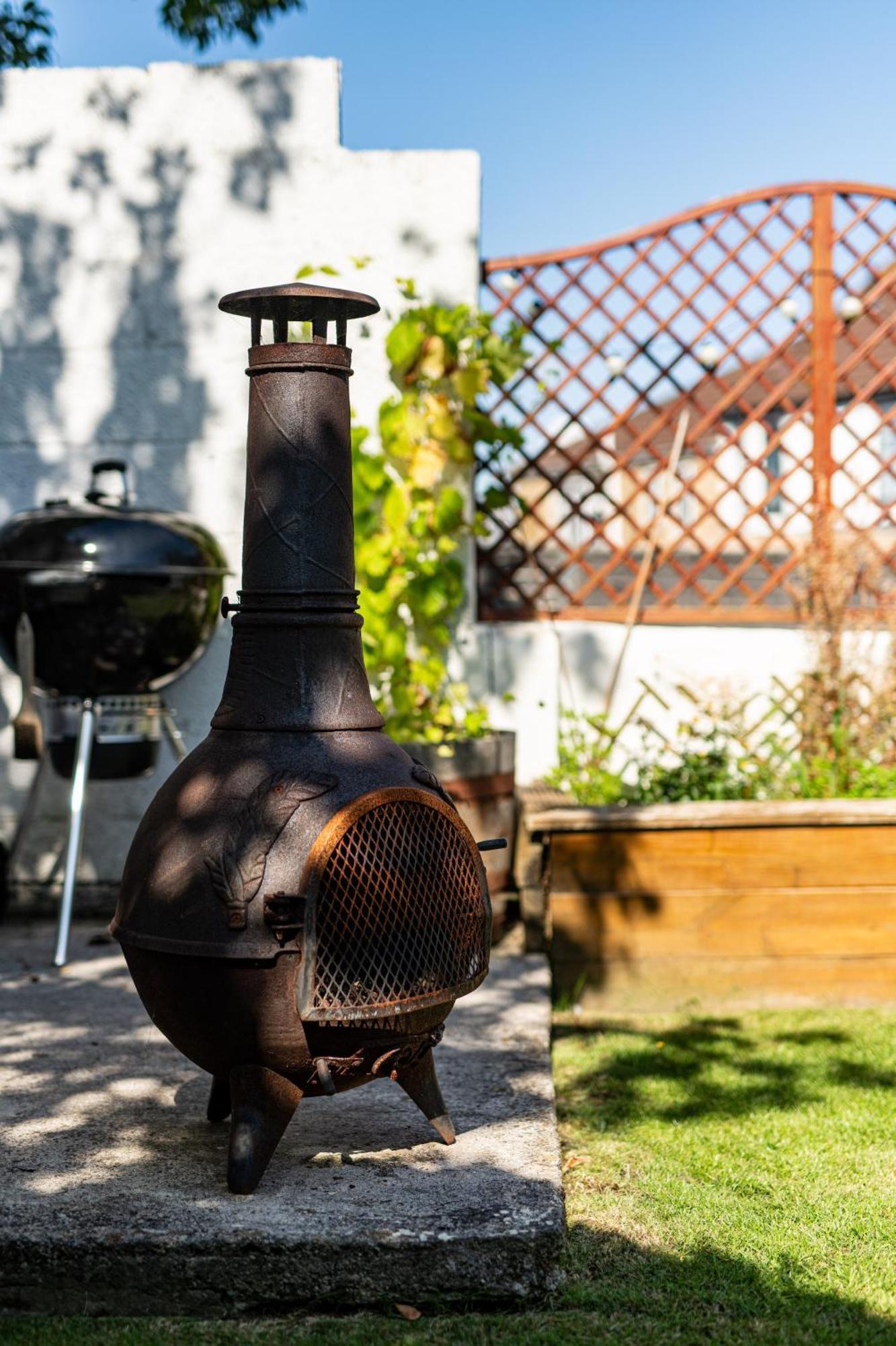 Charming Family Home With Stoves, Garden & Parking Bristol Exterior photo